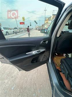 دودج جورني